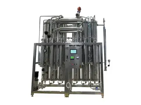 Destilador de agua multiefecto