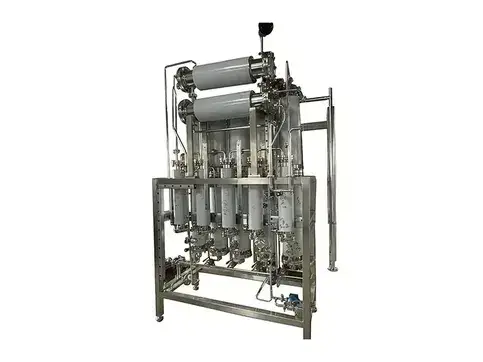 Destilador de agua multiefecto