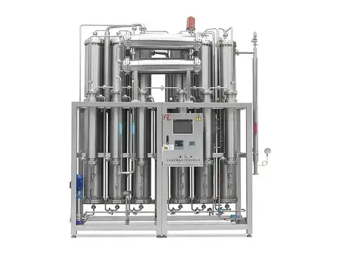 Destilador de agua multiefecto
