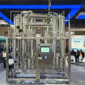 Destilador de agua multiefecto