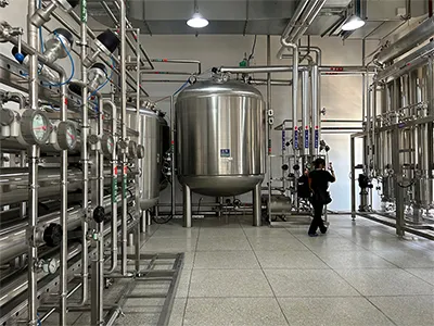 Sistema de generación y almacenamiento de agua purificada para una empresa farmacéutica de Uzbekistán